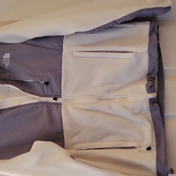 THE NORTH FACE DENALI JACKET CREAM AND GREY GOOD CONDITION. - Picture 4 of 12